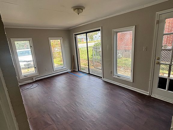 4th image of 340 Guilford St