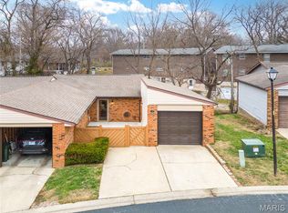 5 Parkridge, Belleville, IL 62226