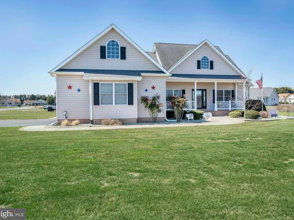 110 W Lucky Estates Dr, Harrington, DE 19952