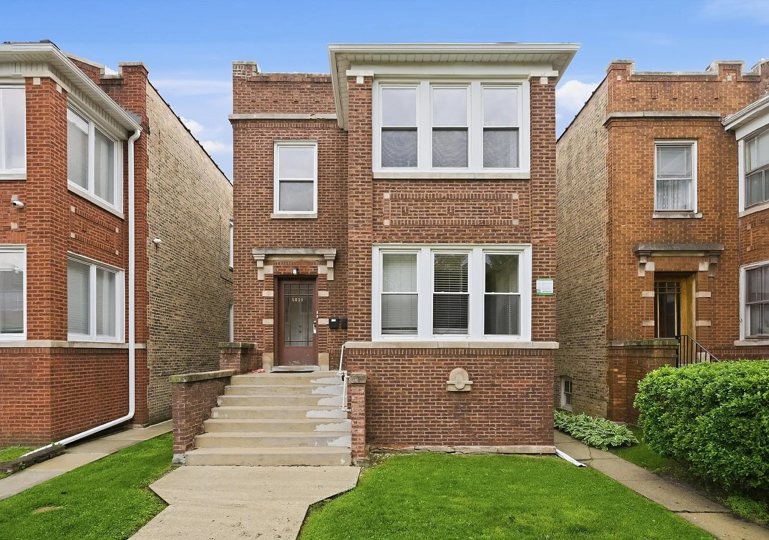 3 bed, $2,600 — Photo 1