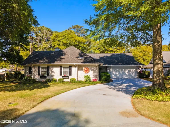280 Heather Drive, Sunset Beach, NC 28468