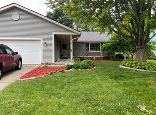 5109 W Malibu Ct, McHenry, IL 60050