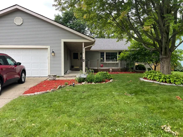 5109 W Malibu Ct, McHenry, IL 60050