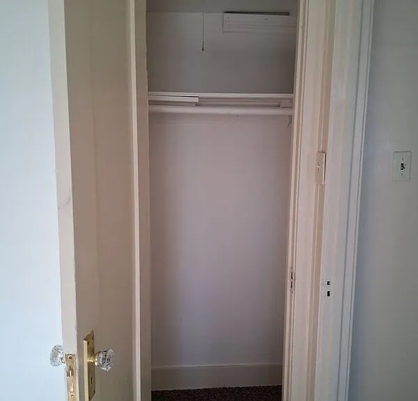 12818 E Penn St — Photo 15