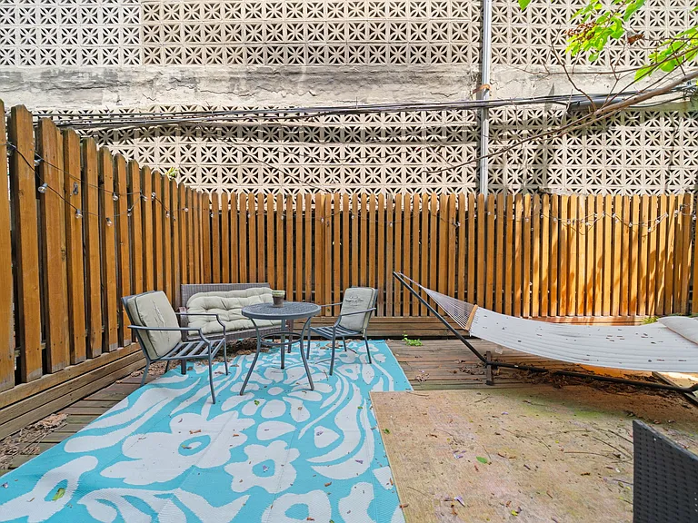 333 W 43rd St #1C — Photo 1