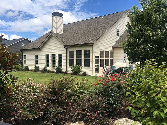 Very Private Back Yard