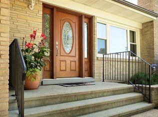 22 Primrose St, North Haven, CT 06473