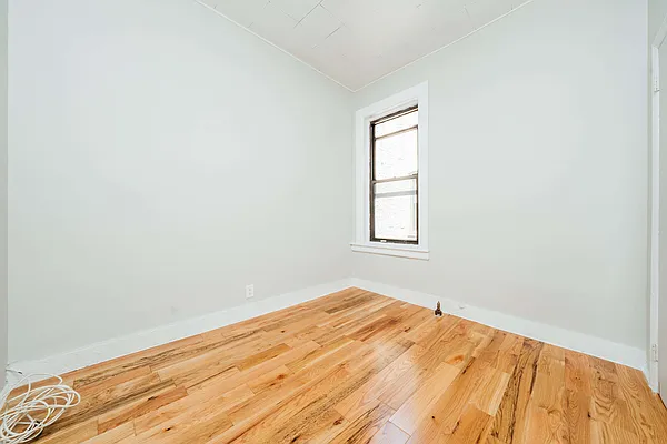 Rented by Nooklyn NYC LLC | media 13