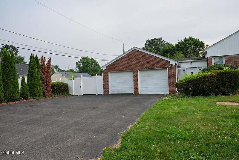 3rd image of 360 S Manning Boulevard