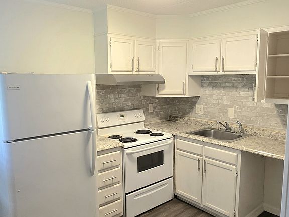 3rd image of 2733 Jersey Ave APT B202