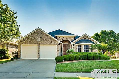 1st image of 6847 Lagoon Dr