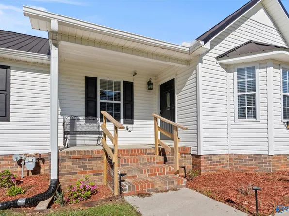 29377 Lakeview Dr, Ardmore, AL 35739