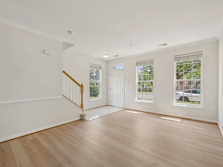 15503 John Diskin Cir #32 — Photo 8