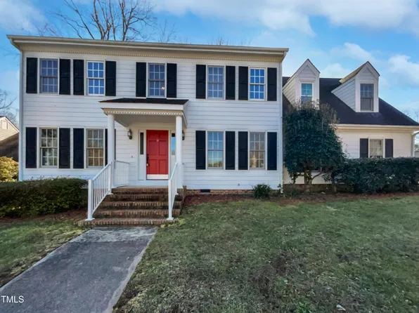 118 Trafalgar Ln, Cary, NC 27513