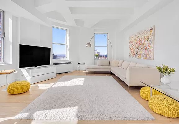4th image of 15 Broad St APT 3920