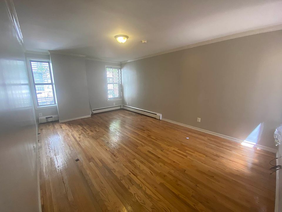 1st image of 211 W 146th St #3D