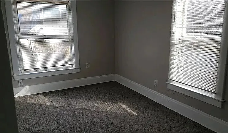 860 Cowan Ave — Photo 6