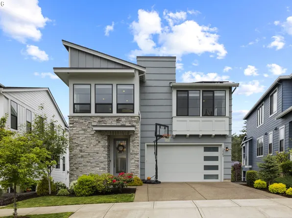 12263 NW Hiller Ln, Portland, OR 97229