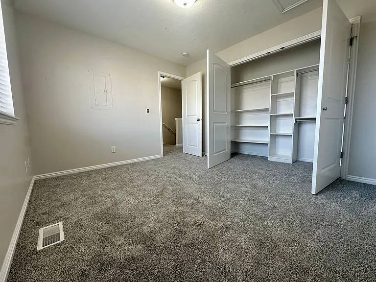 599 Trejo St — Photo 14