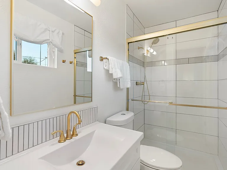 6601 E Latham St — Photo 19