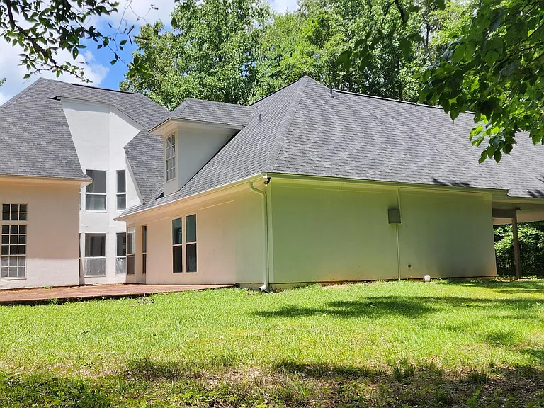 273 Springwood Dr — Photo 18