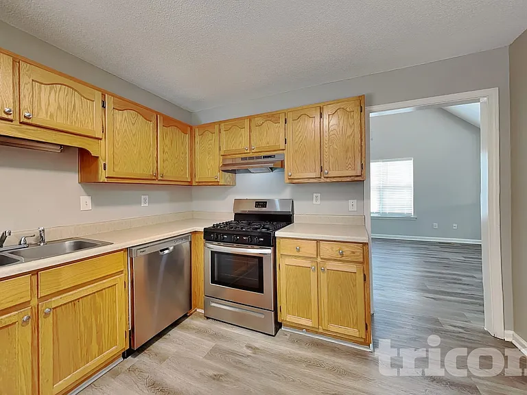 6316 Wellington Ct — Photo 6