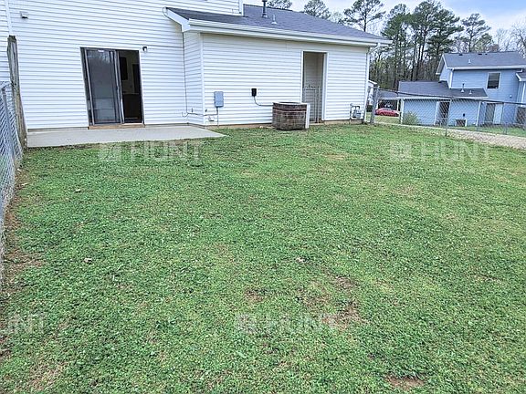 5th image of 525 Magnolia Cir APT C