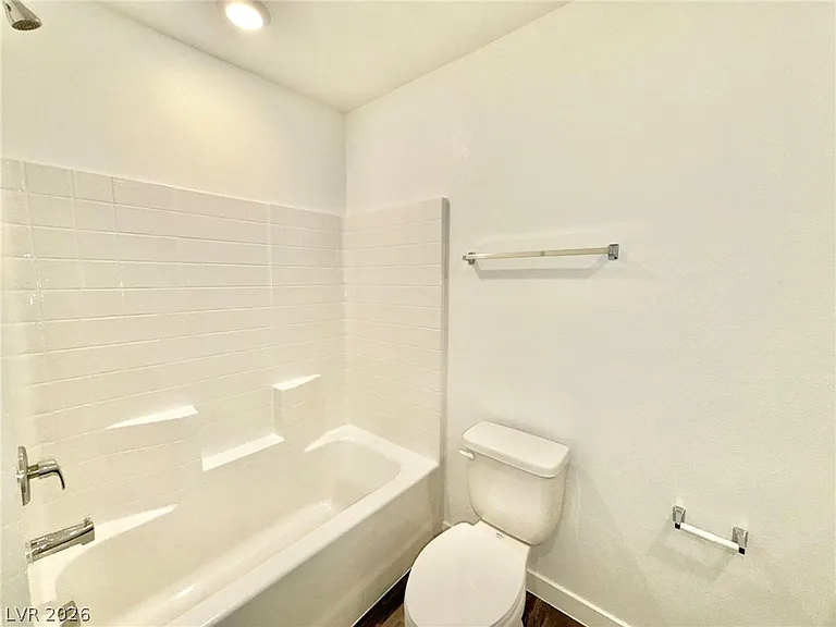 913 Rosy Starling St — Photo 20