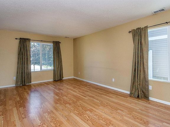 4th image of 21626 E 55th Pl