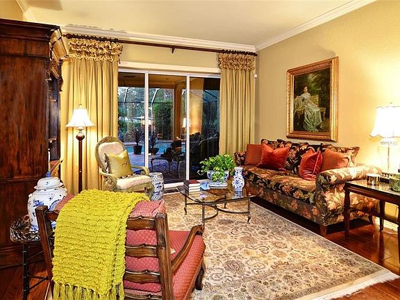 4th image of 229 Pesaro Dr