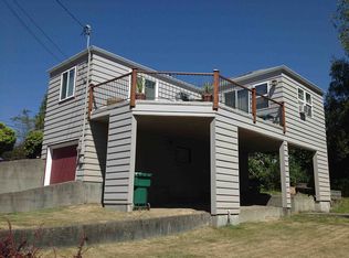 1504 NE 90th St, Seattle, WA 98115