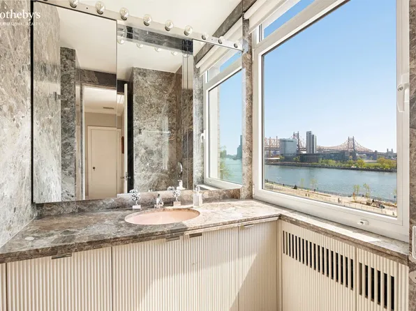 435 East 52nd Street image 8 of 17