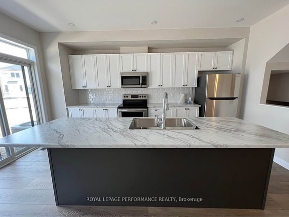 2nd image of 33 Watchim St