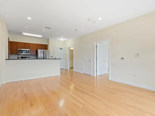 11 Miner St, Boston, MA