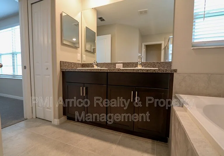 4714 Norman Oak Pl — Photo 13