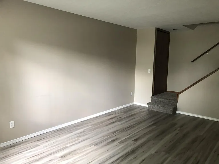 1480 Cedarwood Dr #G — Photo 3