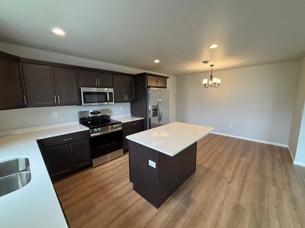 6329 83rd Ave S, Horace, ND 58047