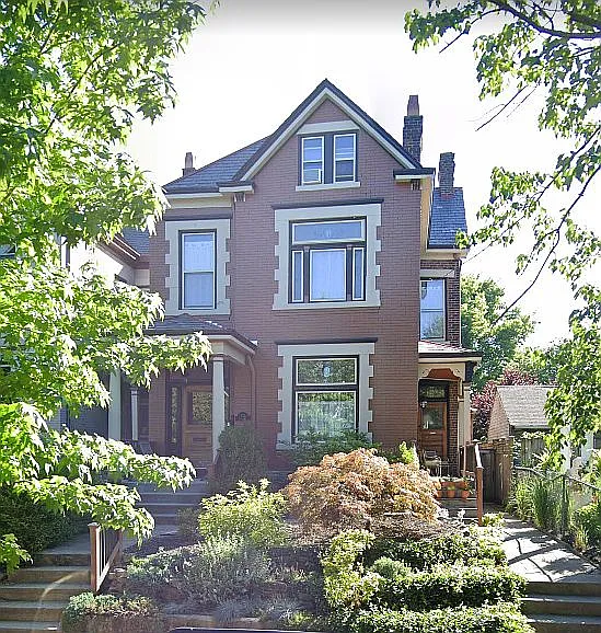 835 Maple Ave photo 1