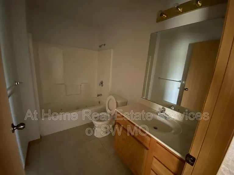 1090 W Red Ln — Photo 11