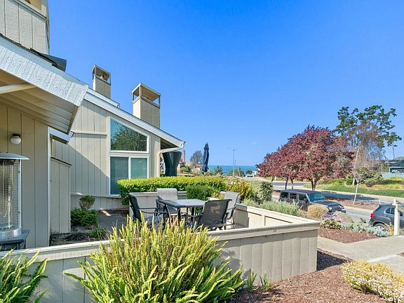 2nd image of 1271 Club House Dr
