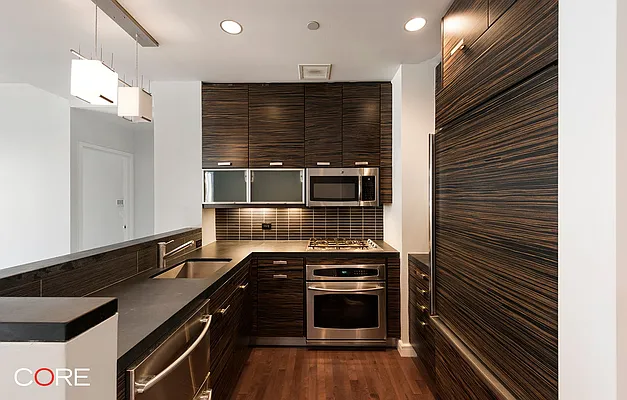 Rented by CORE | media 39