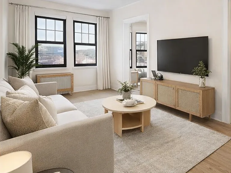 20-23 31st St #3 — Photo 8