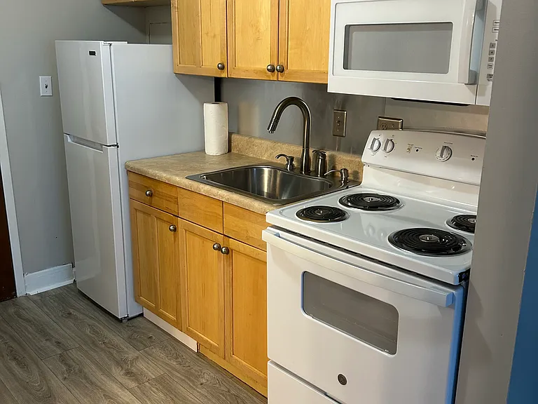 4700 Westgrove St #5 — Photo 6