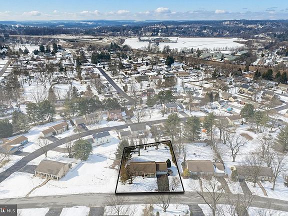 5th image of 1848 Radnor Rd