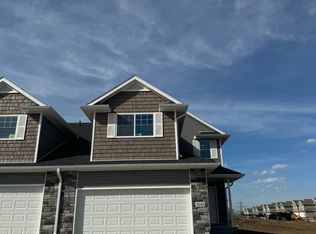 9240 Peregrine Rd, Lincoln, NE 68505