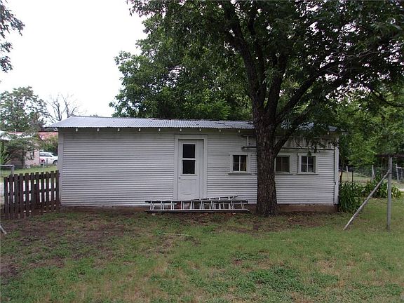 5th image of 715 Jefferson St