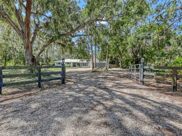 6990 Richardson Rd, Sarasota, FL 34240