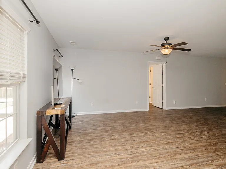 262 Island Green Rd — Photo 17