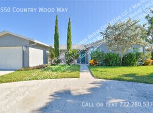 6550 Country Wood Way, Delray Beach, FL 33484