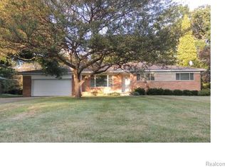 31900 Nixon St, Beverly Hills, MI 48025